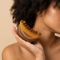 Brosse drainante visage — Luméra